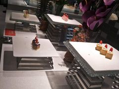 -怡人怡口牛排海鲜自助(飞龙大厦店)