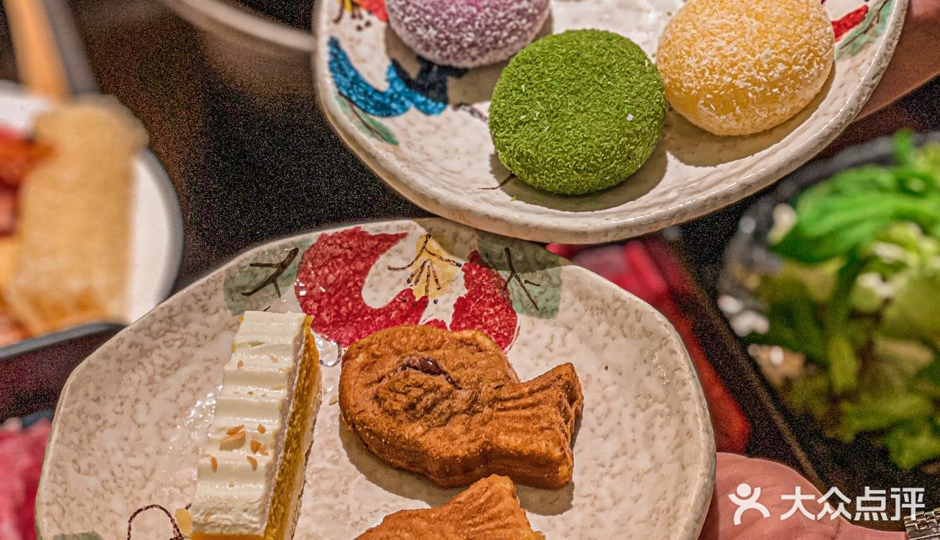 就说我朋友一个人吃了30盘牛肉这件事|这家寿喜锅也太美味了💕