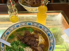 -金杨拉面王小吃面馆·牛三宝面·红烧牛肉粉