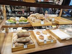 -房角石咖啡与书(吉大南校店)