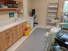 -上海仁爱医院口腔科 · 种植