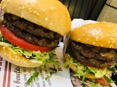 -The Habit Burger Grill 哈比特汉堡(爱琴海店)