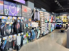 -迪卡侬(西三旗店)