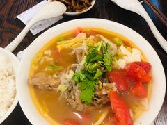 -万和春排骨砂锅米饭(新业广场店)