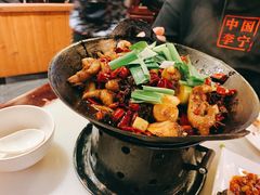 干锅肥肠-嘉丰湘菜馆(芳群园店)