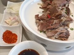 -民族手抓羊肉馆·滩羊手抓·烤全羊