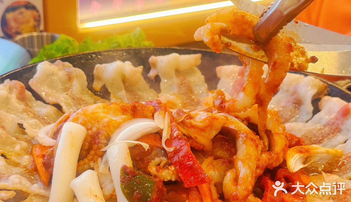 🐙敲有特色的八爪鱼肥牛锅