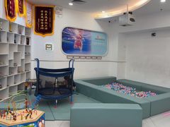 -龙格亲子游泳·水育早教运动中心(绿宝中心)