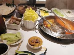 -左庭右院鲜牛肉火锅(金山万达店)