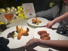 -MONICH牛排融合餐厅(和义大道购物中心店)