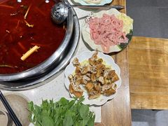 -肖肖酸萝卜鱼火锅(总店)