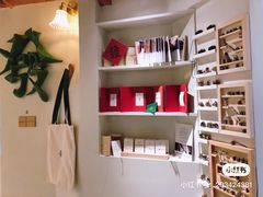 -LADY FAFA(巨鹿路陕西南路路口店)