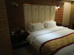 -岳阳阿波罗御庭酒店