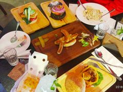 -MOMENT湖景餐厅(解放路店)