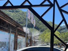 -安吉龙王山峡谷漂流