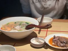 -荣家黄鱼面(南京西路店)