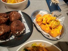-W COLLECTIVE  DESSERT SHOP