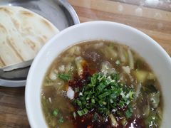 -老字号贾家肉丸糊辣汤(光明巷店)