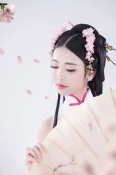 -盘子女人坊古装写真摄影(厦门总店)