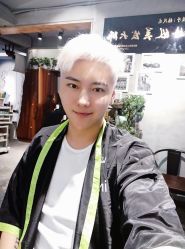 点击看大图 -MONE美发沙龙