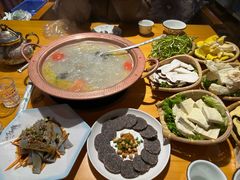 -民食香·腊排骨野生菌美食(木府店)