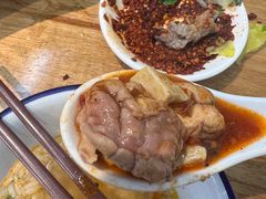 -谢老五跷脚牛肉·非遗传承店