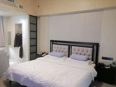 -喜鹊愉家酒店(郑州曼哈顿博览中心地铁站店)