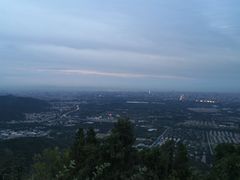 -鬼笑石后山停车场