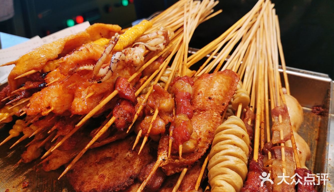 魔都网红炸串听说人均20就能吃到饱