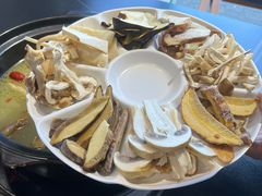 -野菌皇海景野生菌火锅(滨海大道店)