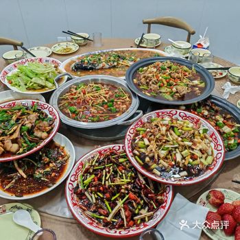 被这家自贡菜辣麻了！太好吃了