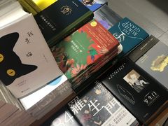 -西西弗书店&矢量咖啡(凯德晶萃广场店)