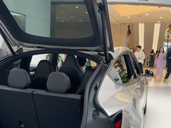 -TESLA 特斯拉(广州天环广场体验店)