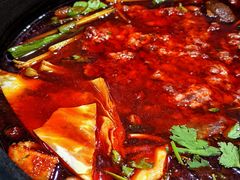 -钱摊摊安顺夺夺粉火锅(宏大广场店)