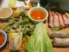 -越弥越南传统美食馆
