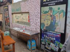-东湖小天池真人CS彩弹野战基地
