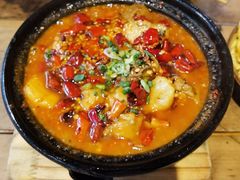 油泼鲜芋鸡-有红鸡毛店·砂锅菜(抚琴夜市店)