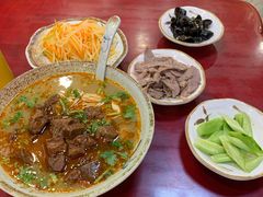 -金杨拉面王小吃面馆·牛三宝面·红烧牛肉粉