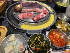 -GOGIYA·咕叽吖韩国传统烤肉店(东方新天地店)
