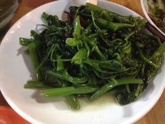 炒空心菜-曾牛肉