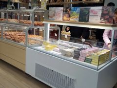 面包甜点陈列柜-好利来(朝外店)