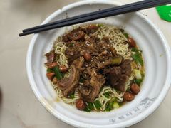 -阿阳牛腩腌面店