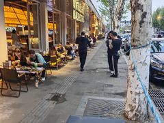 -巴厘龙虾·榜首油焖大虾(音乐学院·沿江酒馆店)