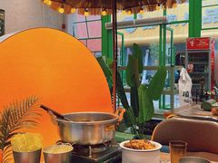 -顶上头•螺蛳粉火锅(德思勤复地星光店)