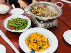-湖南人家湘菜馆(镇江路店)