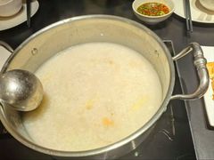 -鲜入唯煮·港式海鲜牛肉火锅(金宝街店)