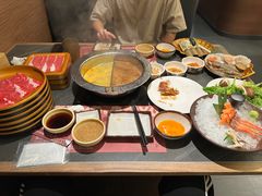-牛YO寿喜烧·铁板烧和牛火锅自助(市府恒隆店)