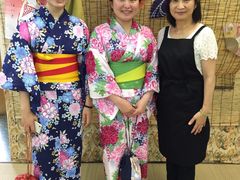 -东京都浅草樱花和服租赁店