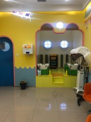 -爆米花儿童美发乐园