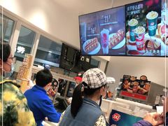 -DQ·蛋糕·冰淇淋(湖景东路店)